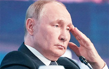 В Москве и Петербурге депутаты требуют отставки Путина