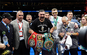 Усик победил Дюбуа и стал абсолютным чемпионом мира