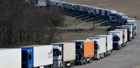 Беларусское правительство установило новый срок на ограничения для фур из ЕС