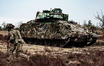 БМП «Bradley» одолела в ближнем бою московитский танк Т-90М возле Авдеевки