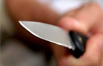 Минчанин напал на силовиков с ножом