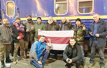 Белорусские оппозиционеры приехали защищать Украину