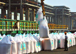 «Беларуськалий» в марте экспортировал 977 тысяч тонн калия