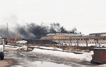 В Московии горит крупнейший завод по производству «Уралов» и «Тополь-М»
