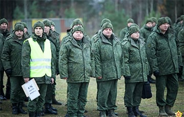 В Беларуси началось возмущение из-за массового призыва на военные сборы
