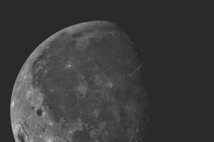 Планетологи выяснили причины рождения «человека на Луне»