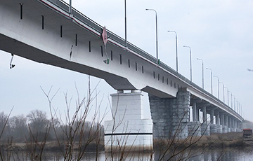 Мост через Припять может рухнуть в любой момент