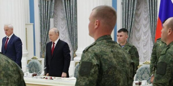 Путин увеличил численность армии РФ