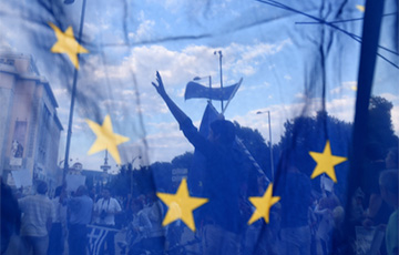 Протесты в Афинах: греки не хотят выходить из Еврозоны