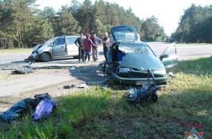 Конфликт левого поворота: три жертвы Renault Laguna
