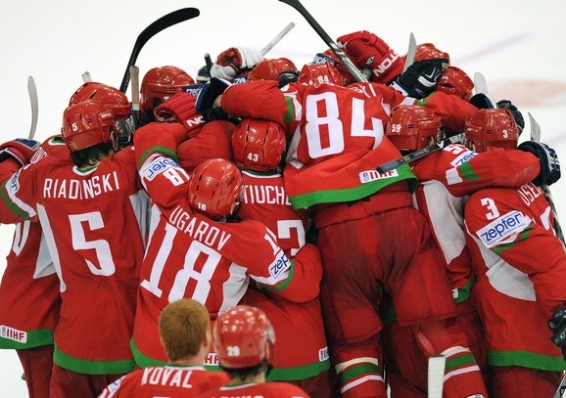 Французская полиция подвергла тщательному обыску сборную Беларуси по хоккею