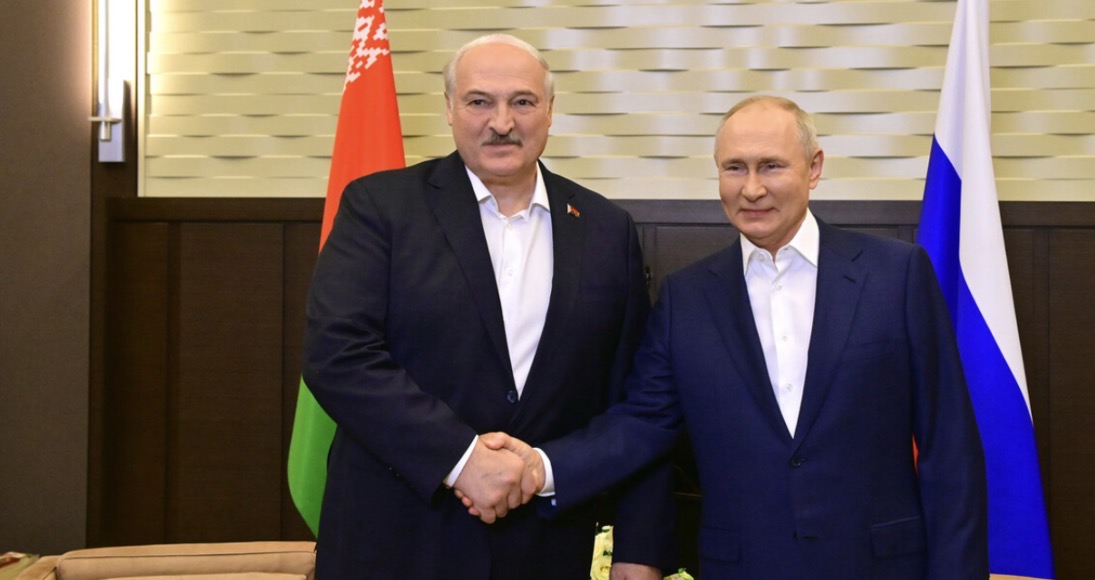 Лукашенко анонсировал переговоры с Путиным и длительную зарубежную командировку