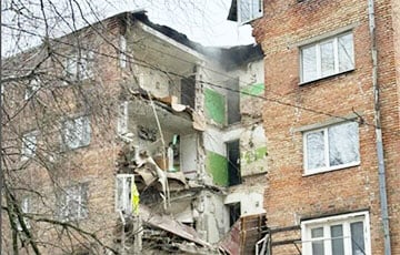В Ростове-на-Дону обрушилась стена жилой многоэтажки