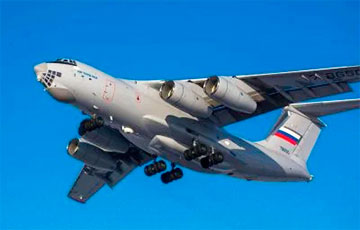На аэродром «Мачулищи» прилетал военно-транспортный самолет Ил-76 ВКС РФ