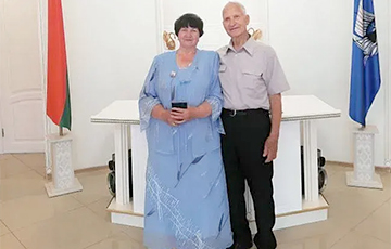 76-летняя блогер из Гомельской области вышла замуж за подписчика