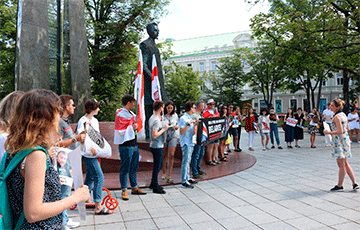 Белорусская диаспора активно поддерживает протесты в нашей стране