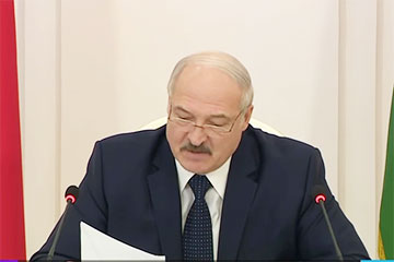 Лукашенко теряет зрение