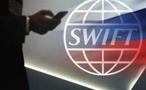 Европарламентарии хотят отключить Россию от SWIFT и ввести санкции против российских «олигархов»