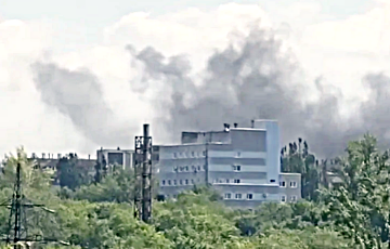 Взрывы в центре Донецка: разгромлено управление московитской ФСБ