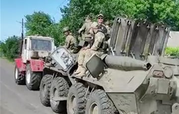 «Тракторные войска Украины» показали свой новый трофей