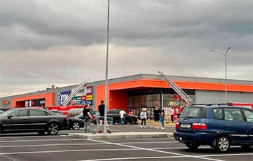 В Минске горел супермаркет «Гиппо»