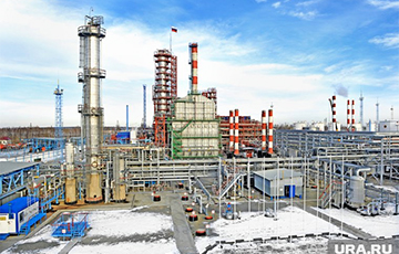Беспилотники поразили крупнейший НПЗ «Роснефти» в Сызрани