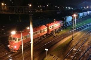 Грузовые автомобили пересекли белорусско-литовскую границу по железной дороге