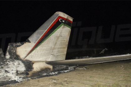 При крушении ливийского самолета в Тунисе погибли 11 человек