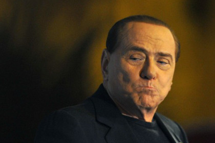 Сильвио Берлускони остался без елки на Рождество