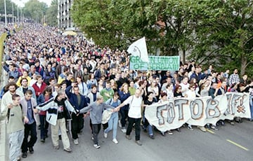 Протесты в Сербии переросли в масштабные столкновения