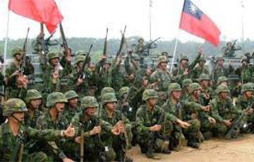 Тайвань в ответ на действия Китая начал собственные военные учения