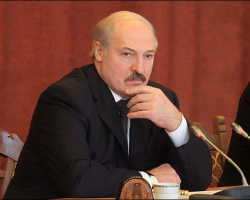 Лукашенко: Украина нуждается в сильной власти