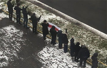Минчане вышли на протест на улице Якубовского