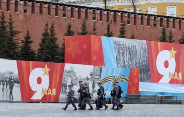 Членов правительства РФ не пустили на парад Победы в Москве