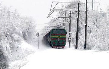 Из-за снегопада беларус ехал на поезде из Витебска до Минска почти девять часов