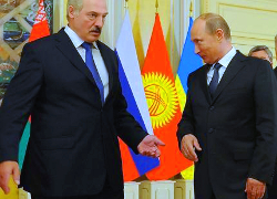 Лукашенко: Поведение России не может не настораживать