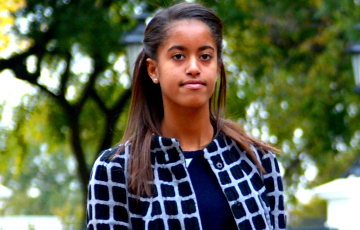 Дочь Обамы работает ассистентом на съемках сериала HBO «Девчонки»