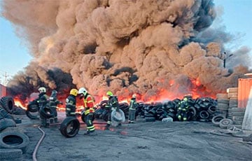 В Подмосковье бушует мощный пожар