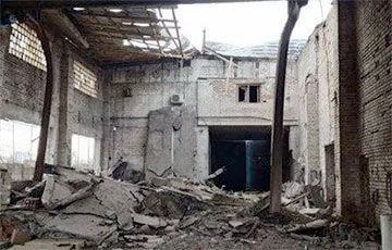Появились фото уничтоженной базы московитских оккупантов под Мелитополем