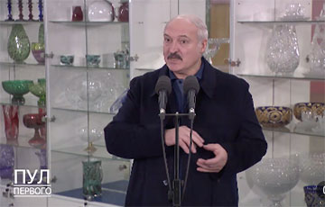 Лукашенко: Дети должны учиться в субботу и 1 мая