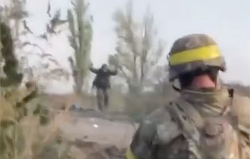 Под Херсоном московитские военные выходят к ВСУ с поднятыми руками