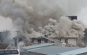 В Санкт-Петербурге произошел крупный пожар на складе