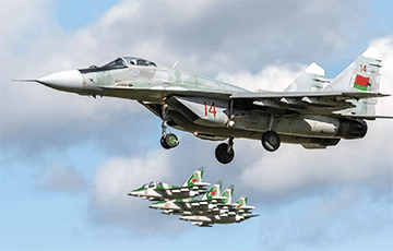 Военные летчики Беларуси и РФ отработали воздушное патрулирование в беларусском небе