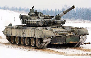 Московитский танк открыл огонь по своим под Бахмутом