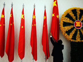 Компартия Китая решила избавиться от пафоса и излишеств