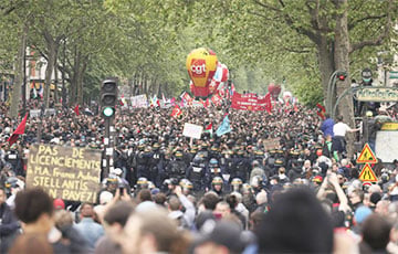Во Франции на митинги 1 мая вышли 300 тысяч человек