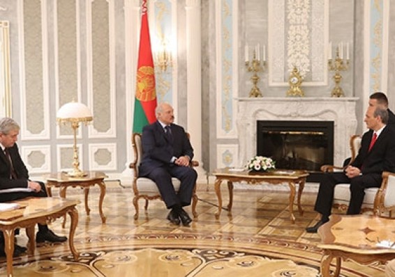 Лукашенко планирует «значительно продвинуться» в отношениях с Венесуэлой