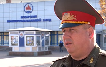 Беларусские военные отправились по предприятиям рассказывать, что «враг у ворот»