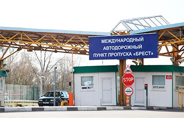 «Возмутилась, зачем вам столько чая, кофе»