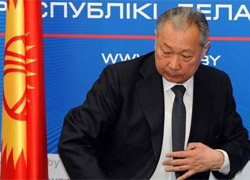 Кыргызстан вступит в ТС после выдачи Бакиева?